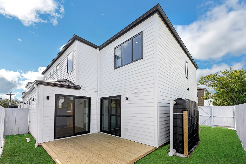 Mangere East 4房  Sleek & Spacious Living in Central Mangere East