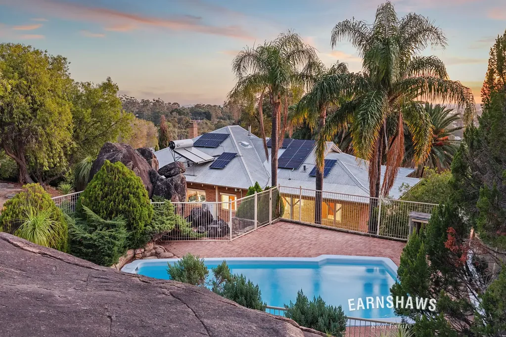 15 Mulberrytree Close, Swan View, WA 6056
