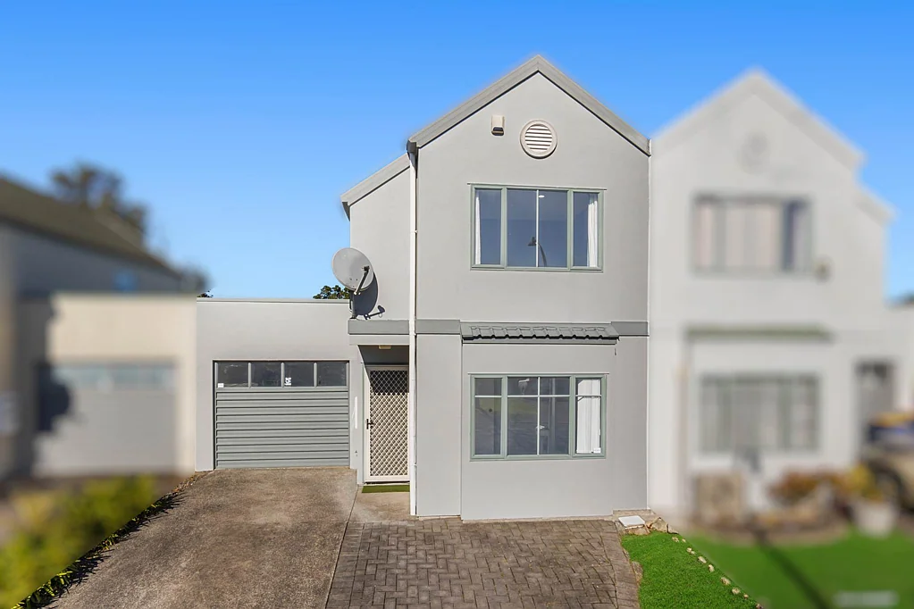 Henderson 3Kwarto Freshly Updated, Low-Maintenance & Vacant