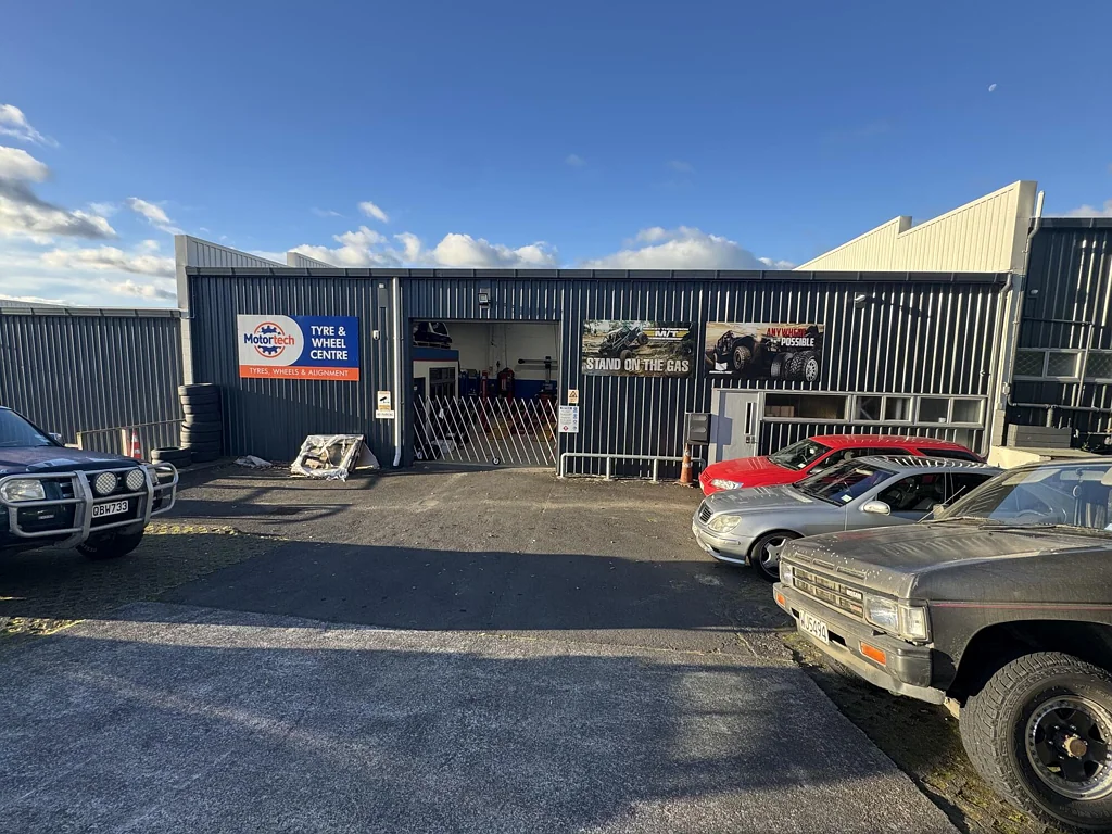 Wairau Valley Functional road-front industrial – 228sqm