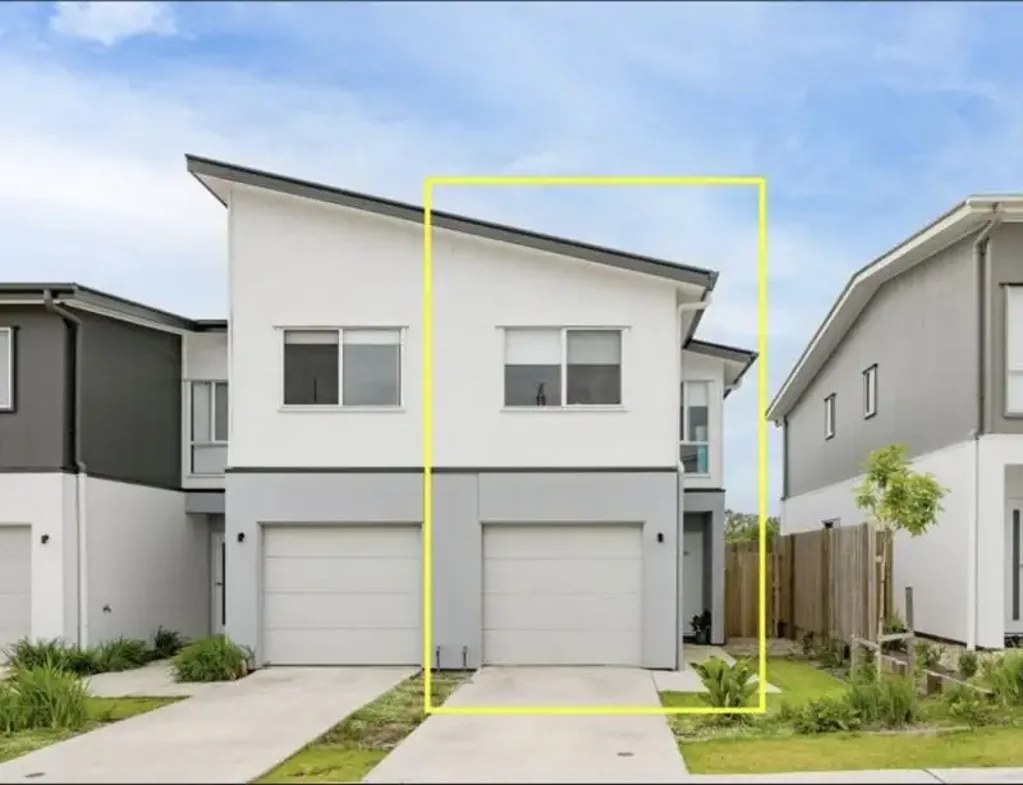 Caboolture 3બેડરૂમ 3 Bedroom, 2.5 Bathroom Townhouse