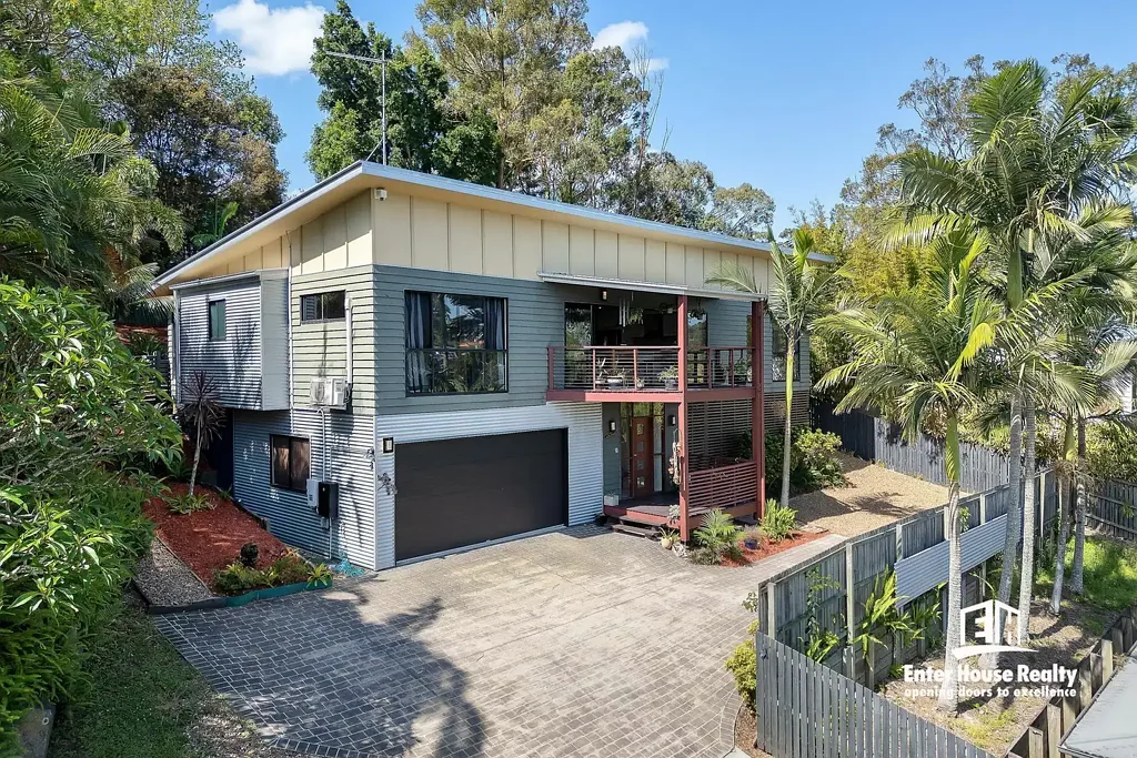 Shailer Park 4 Bedroom PANORAMIC VIEWS, ELEVATED LUXURY LIVING WITH TRANQUIL PRIVACY