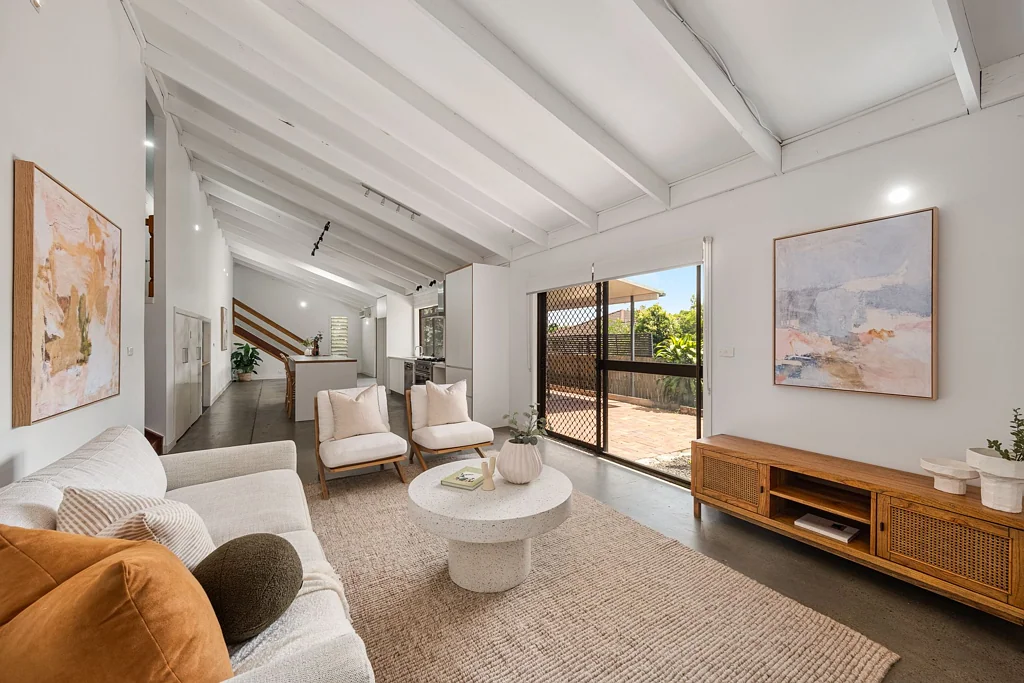 39 Rowena Street, Kenmore, QLD 4069