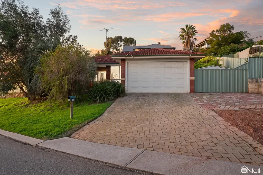 Kelmscott 4침실 REAL SPACE FOR LIVING IN CLIFTON HILLS