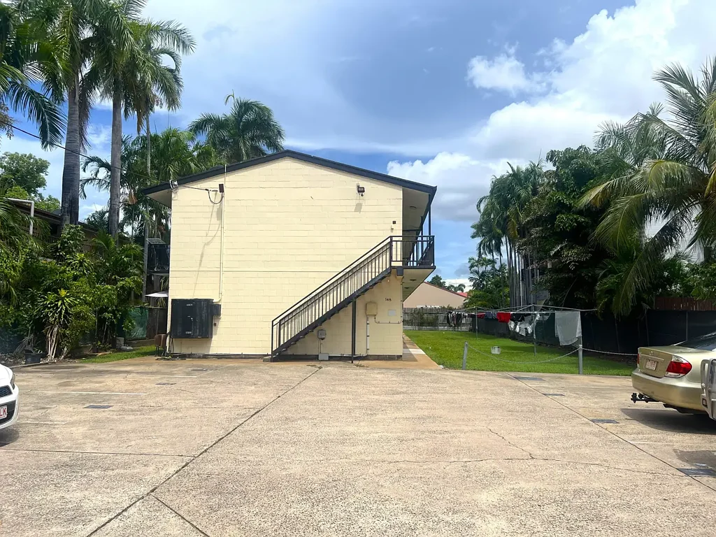 Coconut Grove 2房  Offers Over $260,000 Considered
