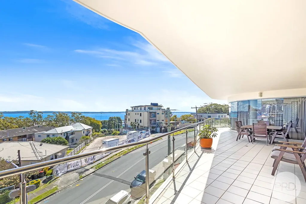 Nelson Bay 4ห้องนอน 5-Star Sub Penthouse | Breathtaking Water Views | Prime CBD Location