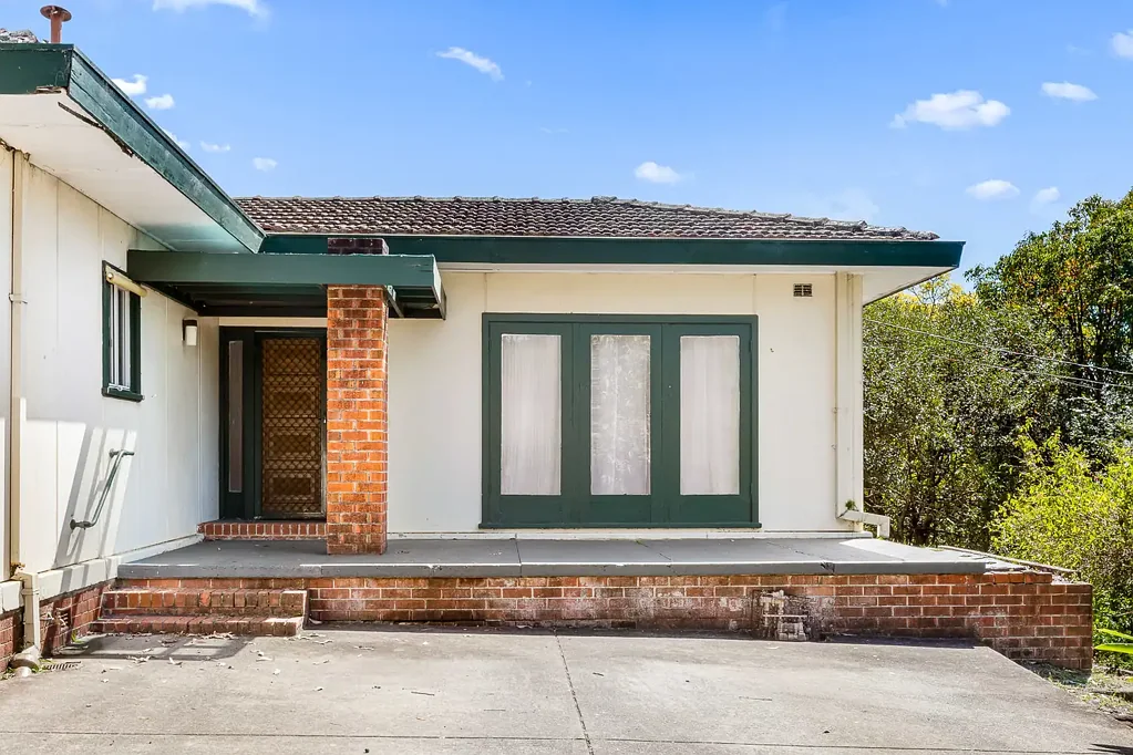 SPACIOUS HOME ON A GENEROUS BLOCK