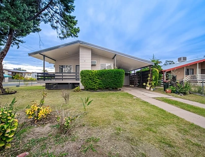 15 Centenary Drive, Emerald, QLD 4720, 3房, 1浴, 整租独立别墅