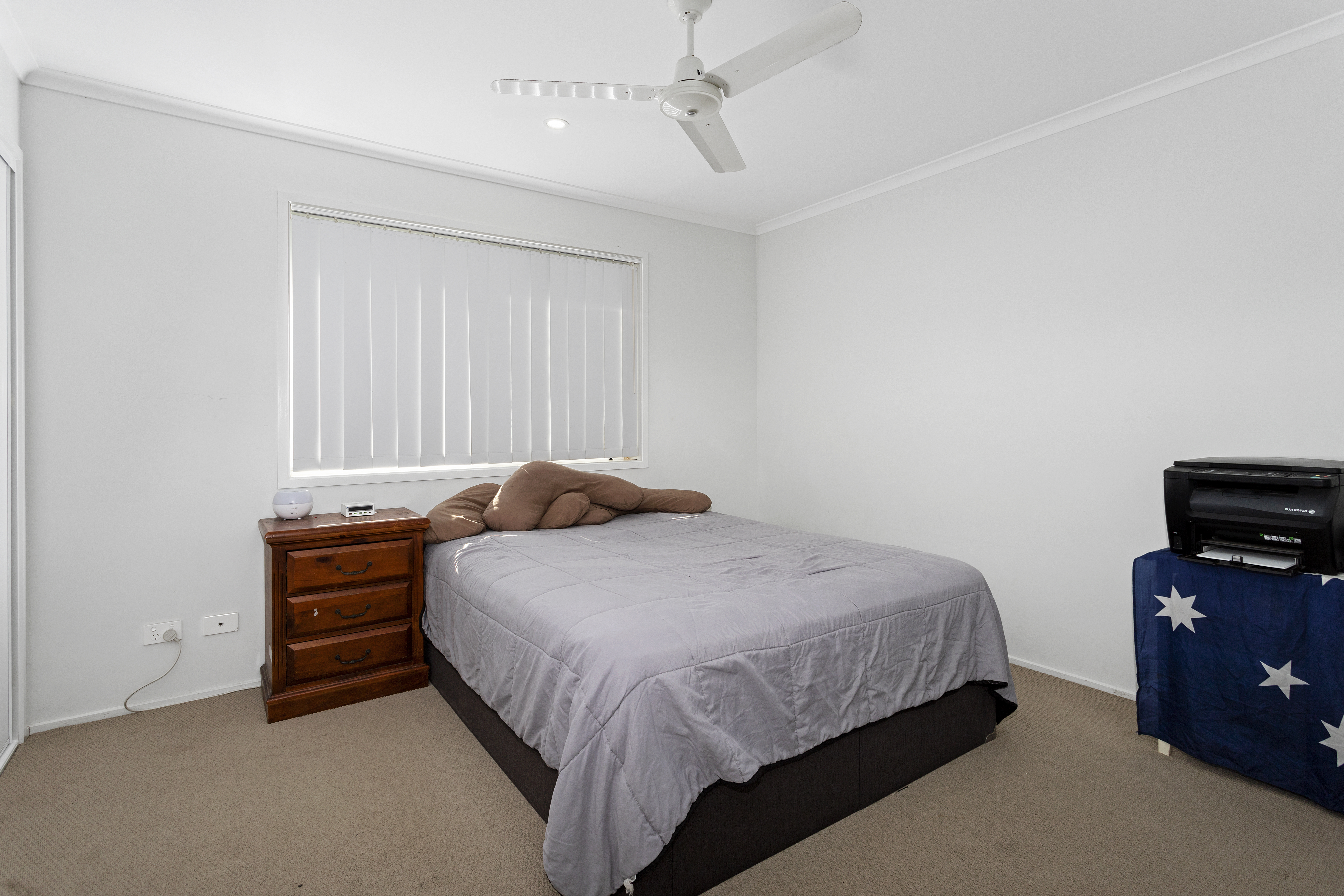 33 BALLOW CR, REDBANK PLAINS QLD 4301, 0房, 0浴, House