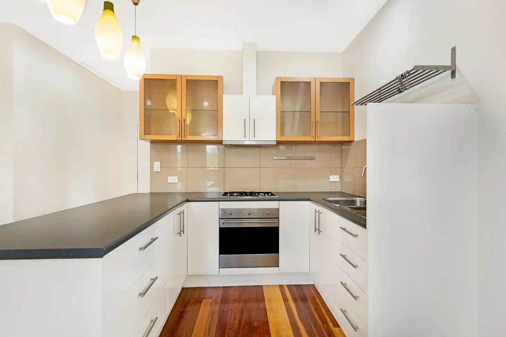 Stylish Top-Floor Apartment with Loft Storage in the Heart of St Kilda East