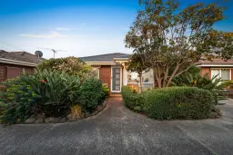 2/38 Golden Avenue, Bonbeach