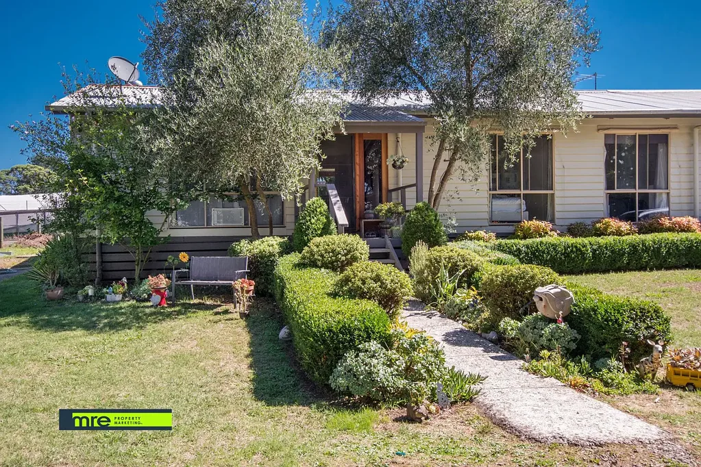 Silvan 7Kwarto 2 Modern homes on 3 flat acres !!!