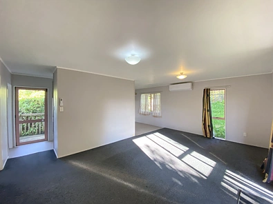 Three Bedrooms Home in Mt Roskill