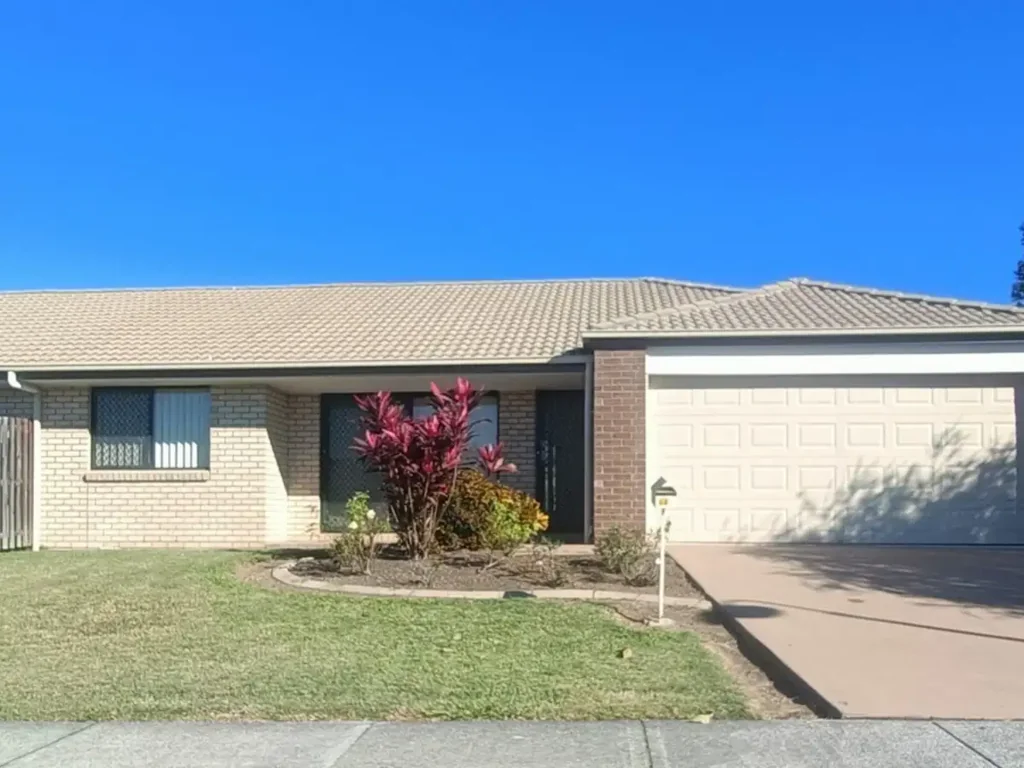 Modern Family Living in the Heart of Lowood