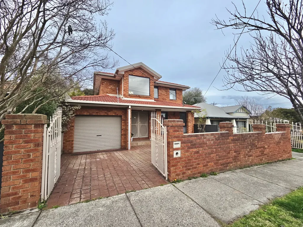 Stylish Family Home in Prime Location