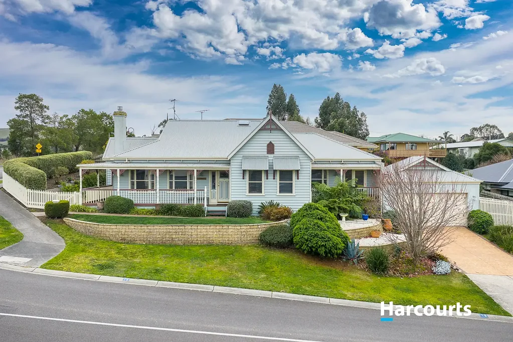Korumburra 4 Bedroom Charming & Character!
