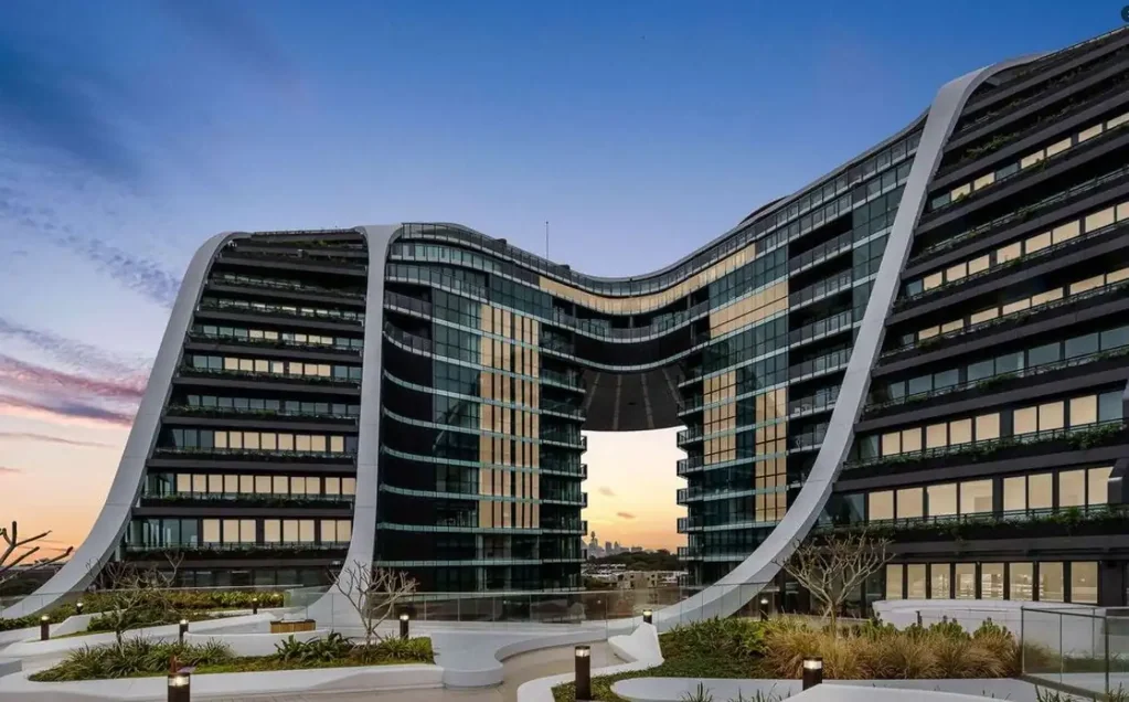 Executive Living: Furnished 2 Bedroom + Study Apartment at Infinity For Lease!