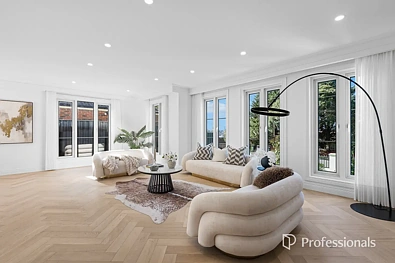 7 Compton Street, Glen Waverley, VIC 3150, 5房, 4浴, House
