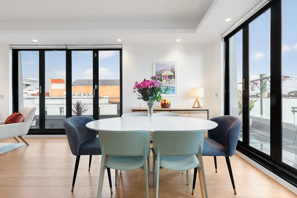 Brighton 2ห้องนอน Boutique exclusivity, bayside prestige - the ideal downsizer with lift access