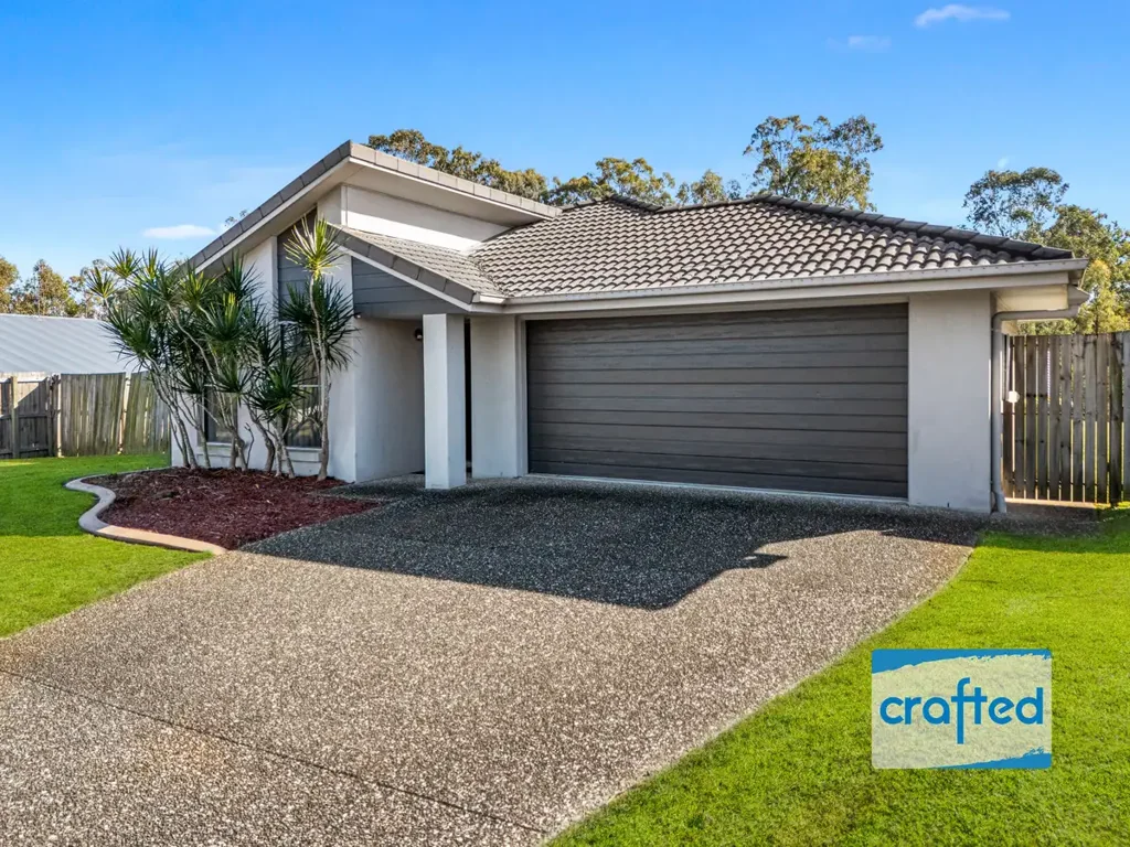 Flagstone 4침실 Smart Invest Opportunity or An Ideal First Home!