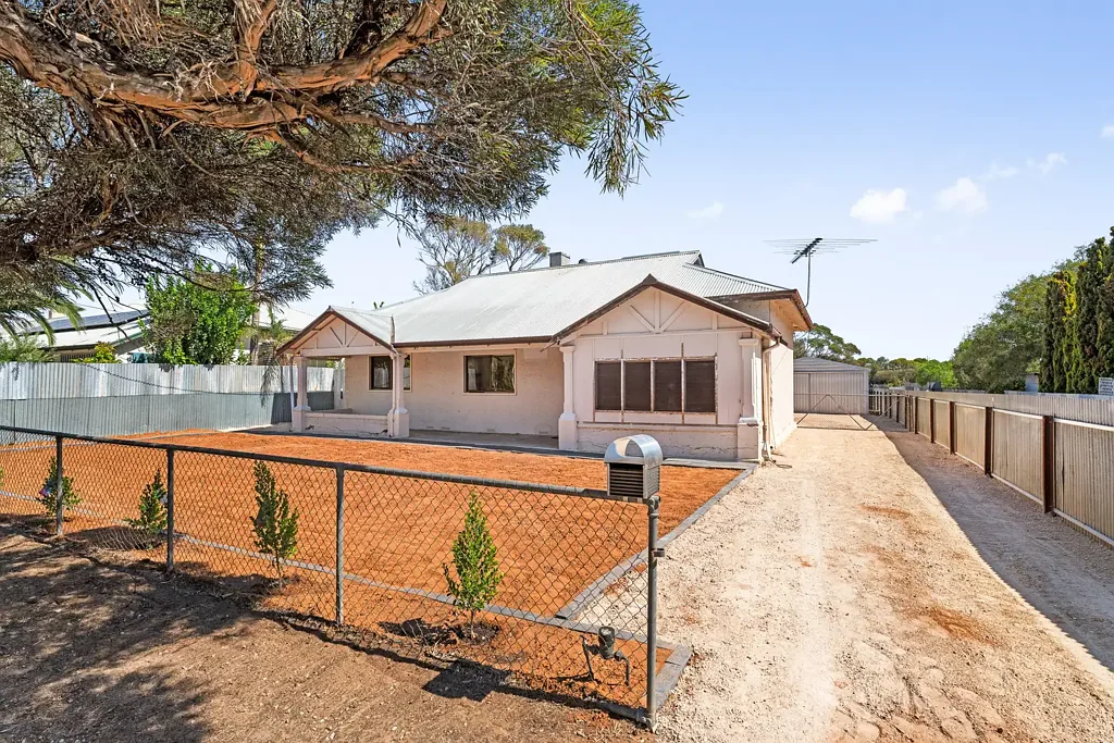 22 Park Tce, Tailem Bend, SA 5260