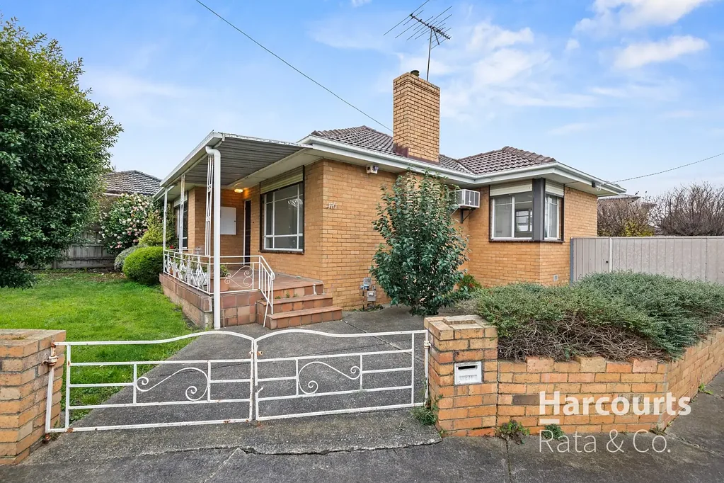 Elegant Family Living in Prime Location