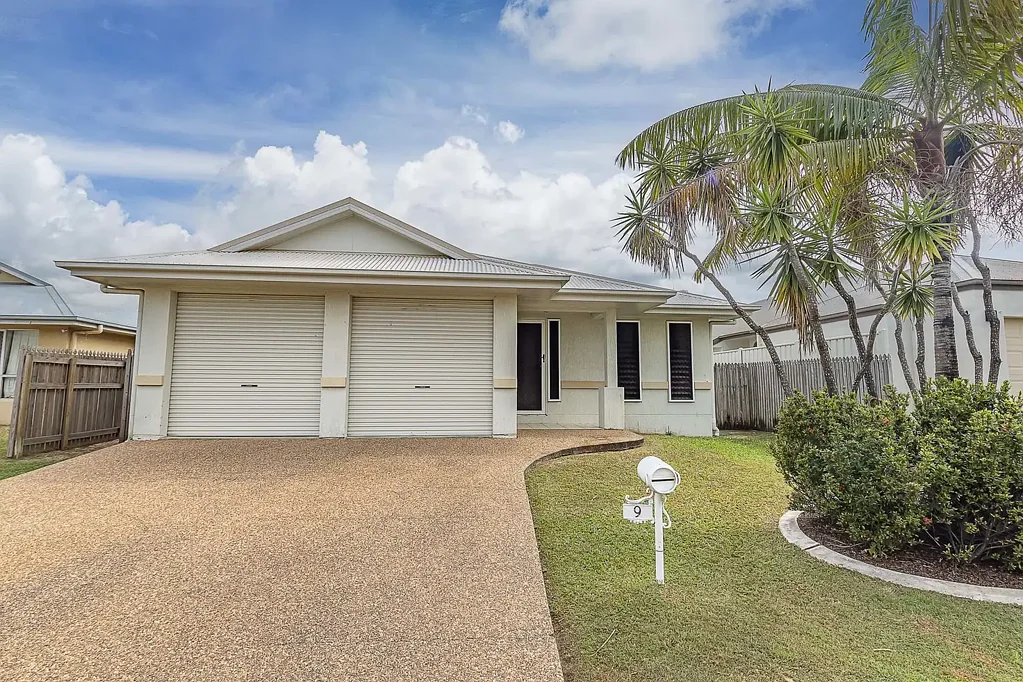 Large Family Home in Centre of Kirwan