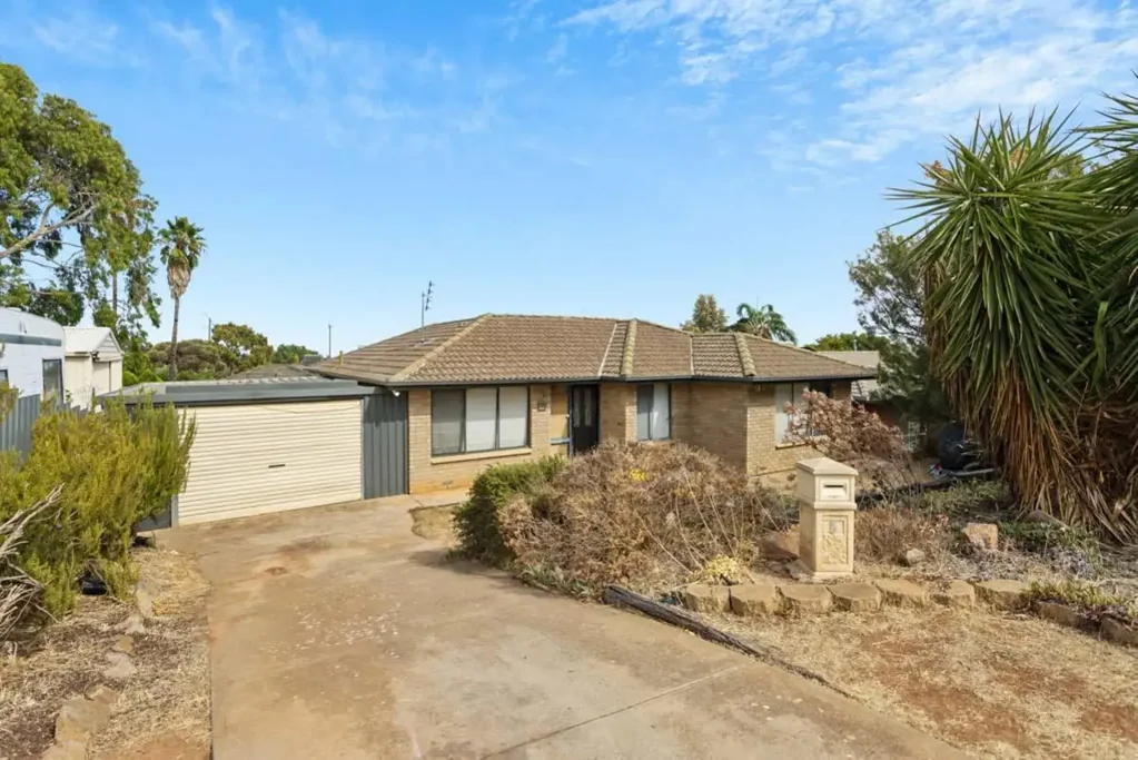 5 Karrawirra Close, Craigmore, SA 5114