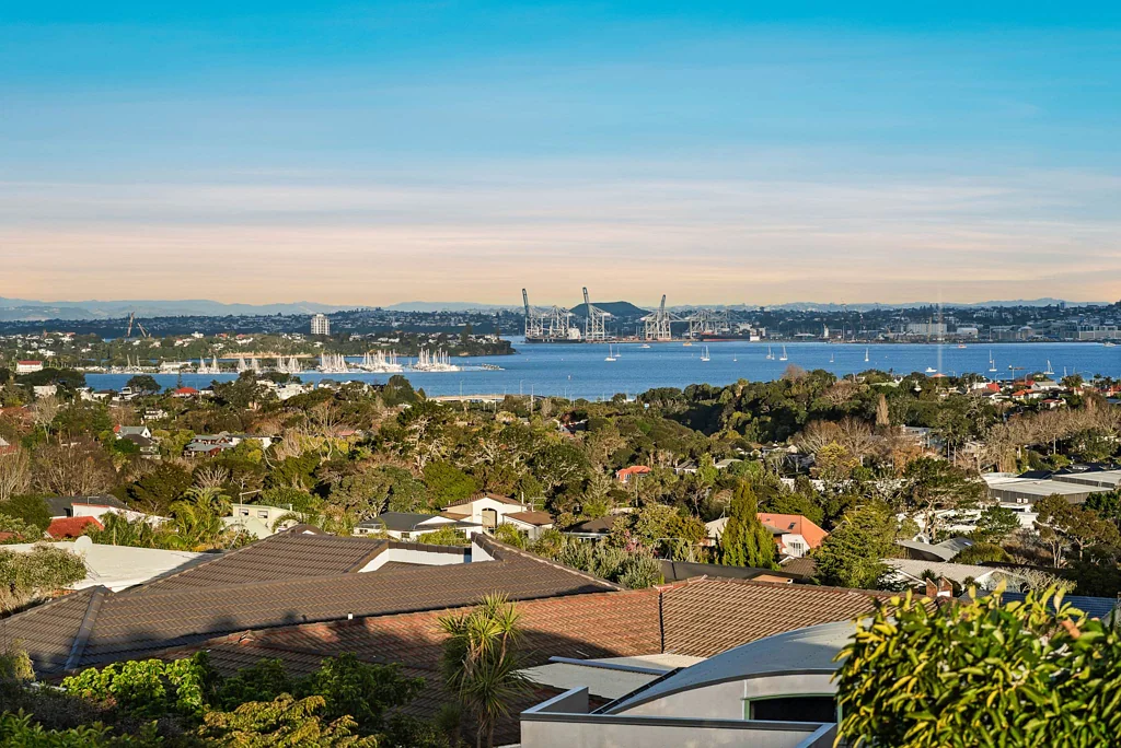 Northcote 4침실 Affordable Luxury with Unrivalled Views!