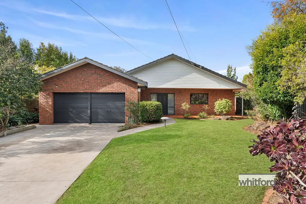 3 Aringa Avenue, Highton, VIC 3216