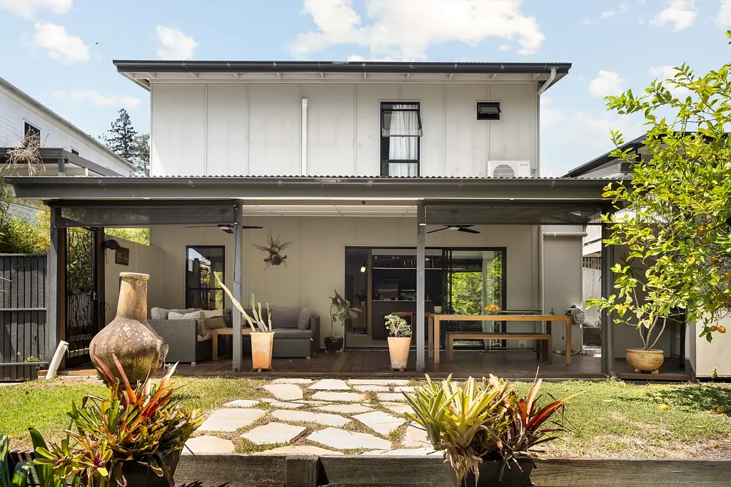 Wilston 4침실 Two Level Renovated Family Home