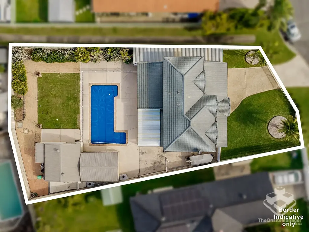 Helensvale 4房  ENTERTAINMENT PARADISE ON MASSIVE 935m2 BLOCK