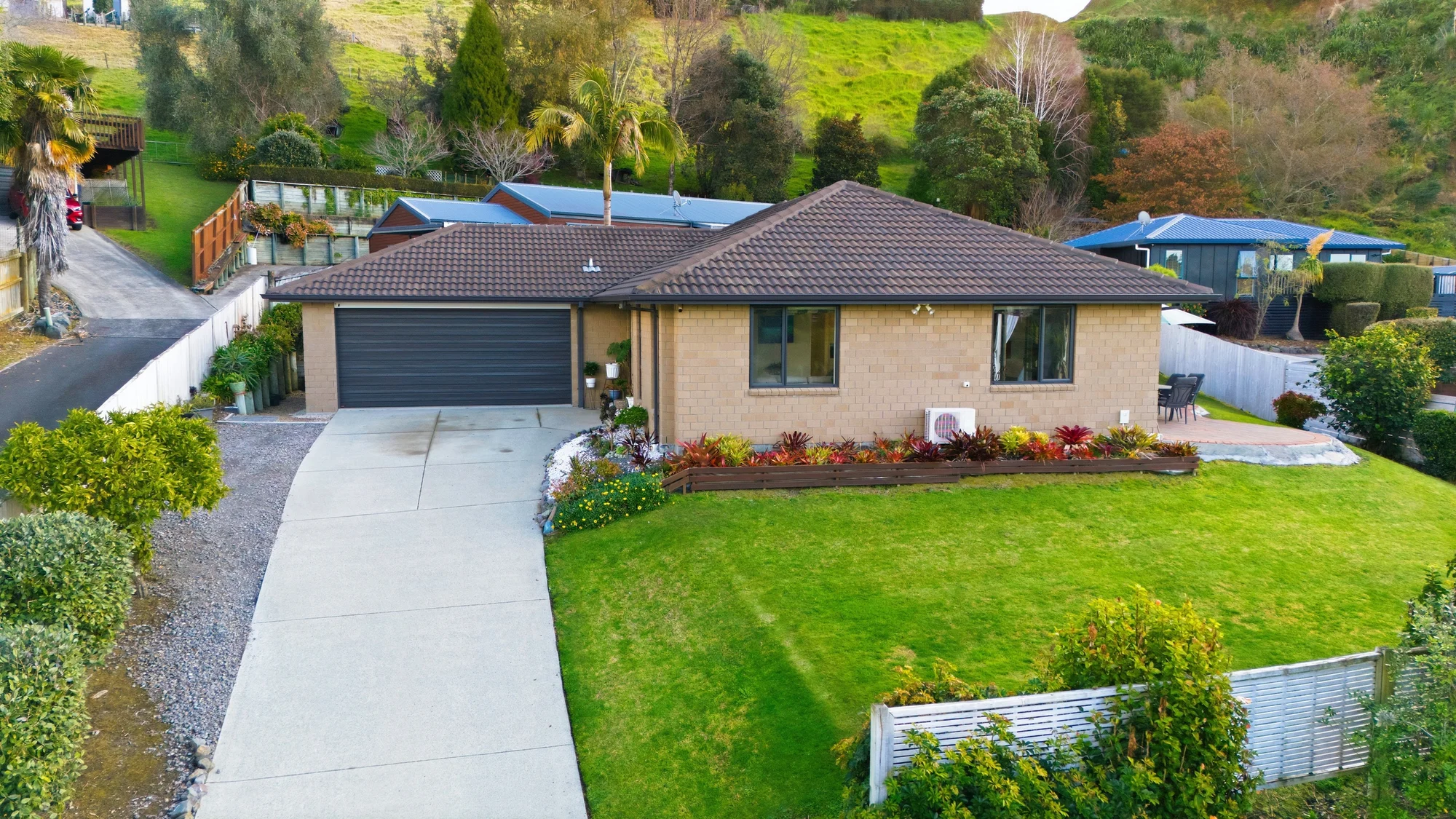 Welcome Bay 4Moenga Sunny, spacious and seriously good