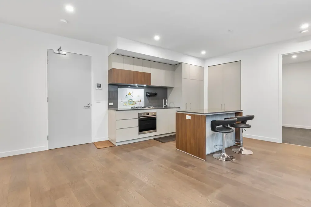 Urban living with South Melbourne Market convenience