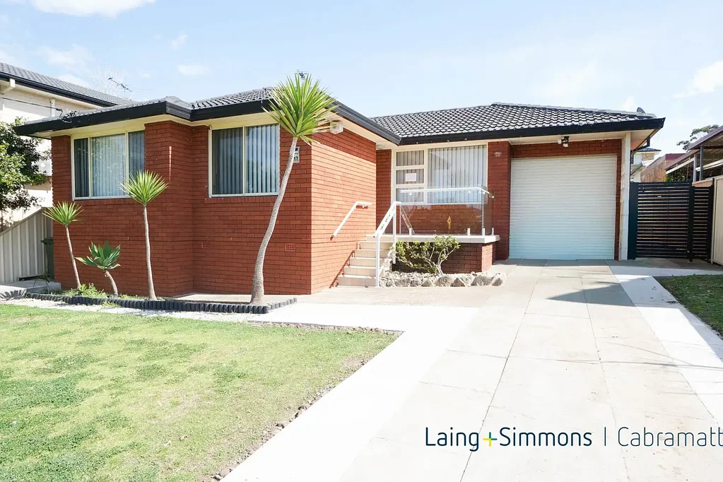 GOOD CONDITION HOME IN PRIME LOCATION