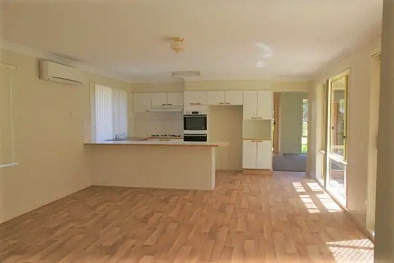 35 Corryton Court, Wattle Grove, NSW 2173, 3房, 1浴, House