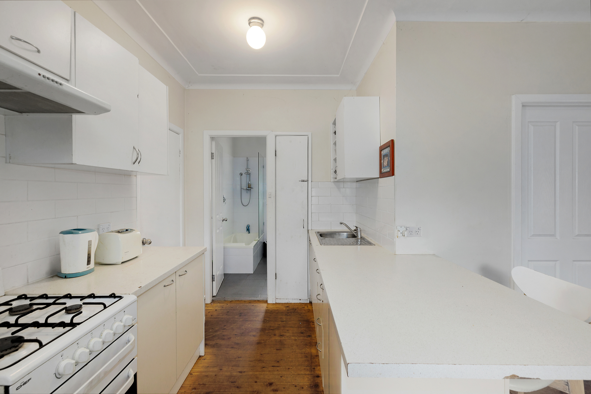 94 MCMASTERS RD, WOY WOY NSW 2256, 0 Kuwarto, 0 Banyo, House