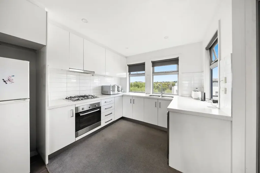 Narre Warren 3房  Charming 3-Bedroom Apartment in Narre Warren