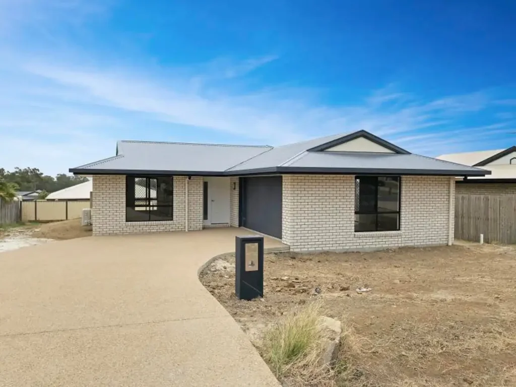 11 Geoff Wilson Drive, Norman Gardens, QLD 4701