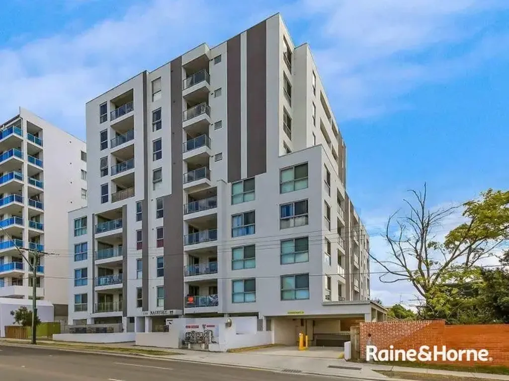 Well Presented 2 Bedroom In Great Location