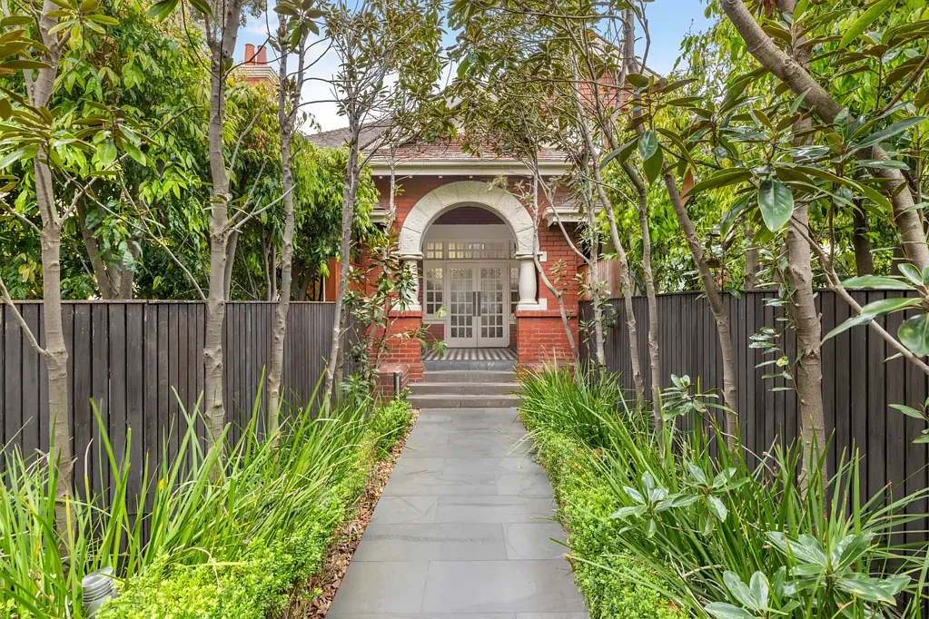11/17 Robe Street, St Kilda, VIC 3182