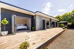 2 Albert Street, Clive