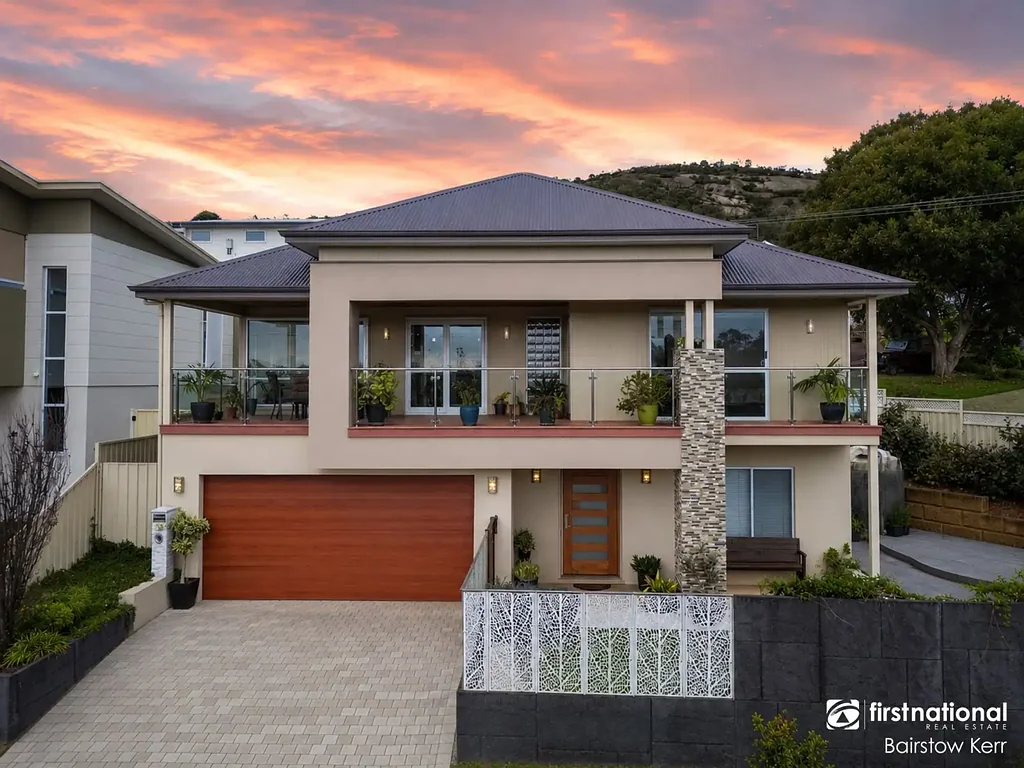 Mount Clarence 5房  Luxury Hillside Masterpiece with Panoramic Middleton Beach Views