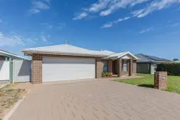 3 Brook Court, Dubbo