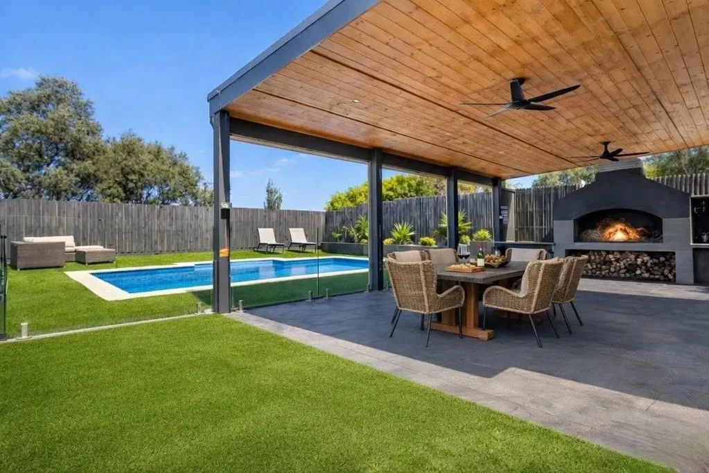 Tootgarook 5Moenga TRI-LEVEL COASTAL SANCTUARY WITH FOREVER VIEWS