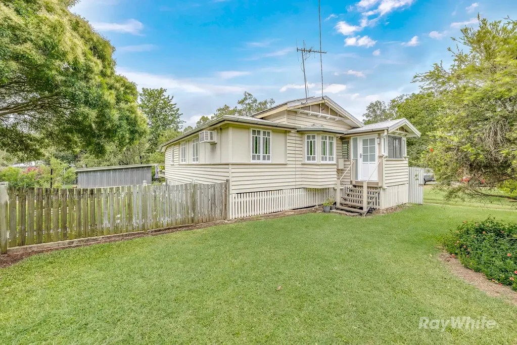 54 Elliott Street, Gin Gin, QLD 4671