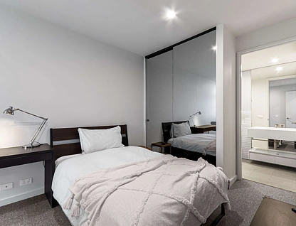 Unit 1807/151 Berkeley St, Melbourne, Melbourne CBD, 2房, 2浴, Apartment