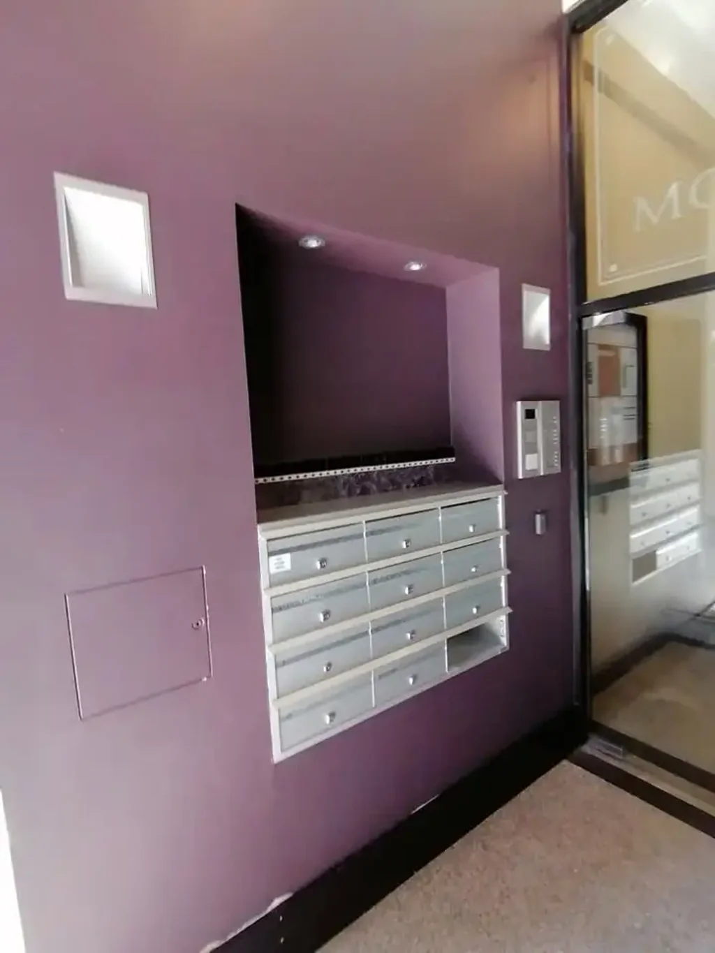 One-Bedroom City Apartment with Balcony & City Views