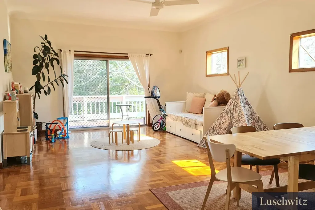 Convenient in a highly sought-after location within the Killara High School catchment area.