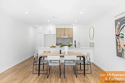 2/98 Tharwa Road, Queanbeyan